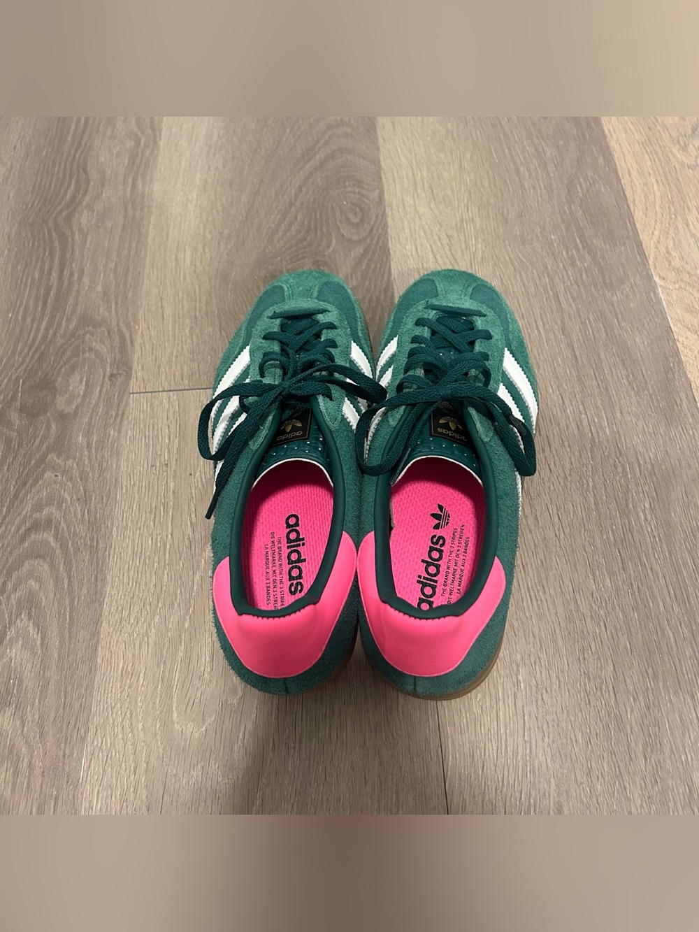Adidas Originals Gazelle Green Suede Sneakers with White Stripes and Pink Heel - Picture 3 of 6
